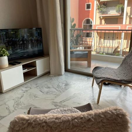 studio 2 pers , 40m2 en bord de mer avec vue mer Menton Exteriör bild