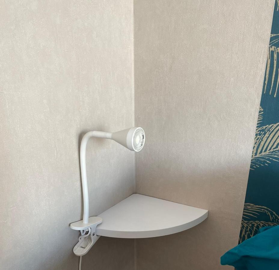studio 2 pers , 40m2 en bord de mer avec vue mer Menton Exteriör bild